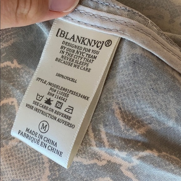 Blank NYC Snakeskin Cropped Fabric Jacket - Picture 8 of 9